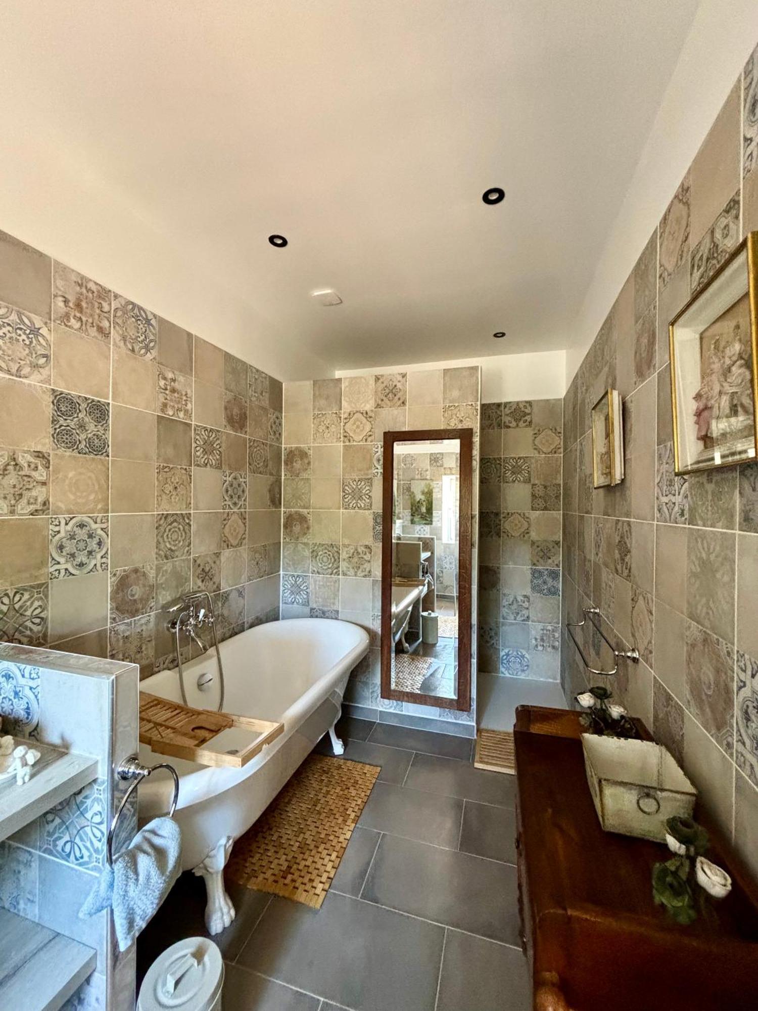 Mondragon Domaine Du Commandeur B&B 외부 사진